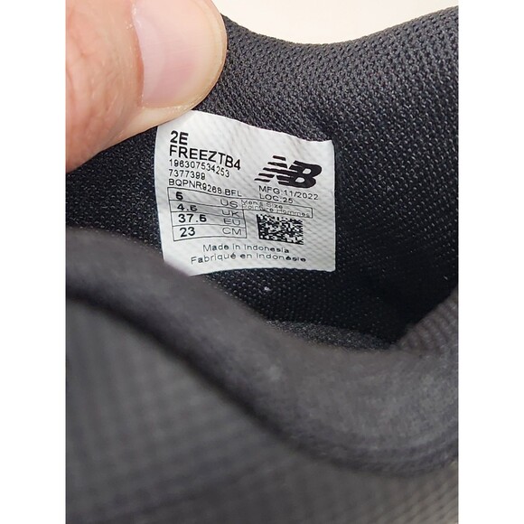 New Balance FreezeLX V4 Turf Black Lacrosse Cleats Men's 5 Women's 6.5 Wide - Picture 13 of 13